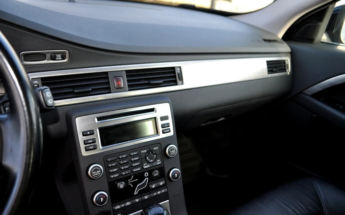 Volvo V70 cena 25900 przebieg: 271000, rok produkcji 2010 z Myszków małe 631